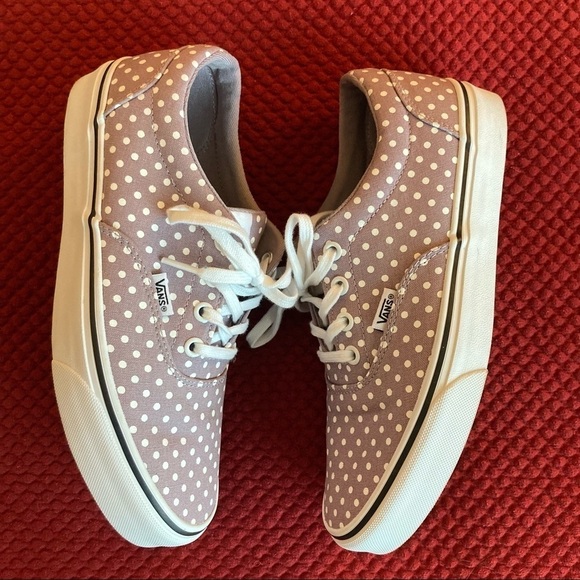 VANS  OFF THE WALL Sz 8 W or 5.5 M Lilac White Polka Dot Lace up Sneakers - Picture 5 of 8